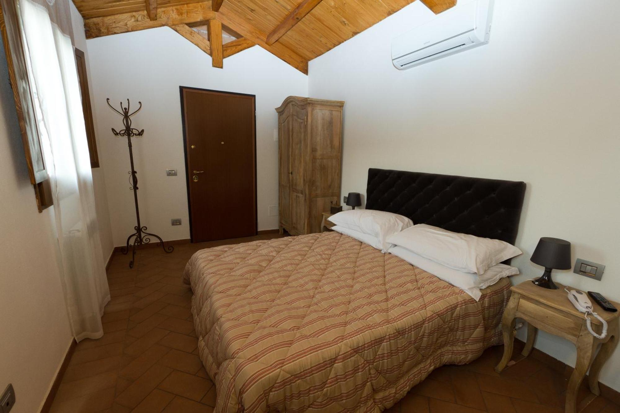 Il Casale Del Giglio Bed & Breakfast Santo Stefano di Magra Luaran gambar